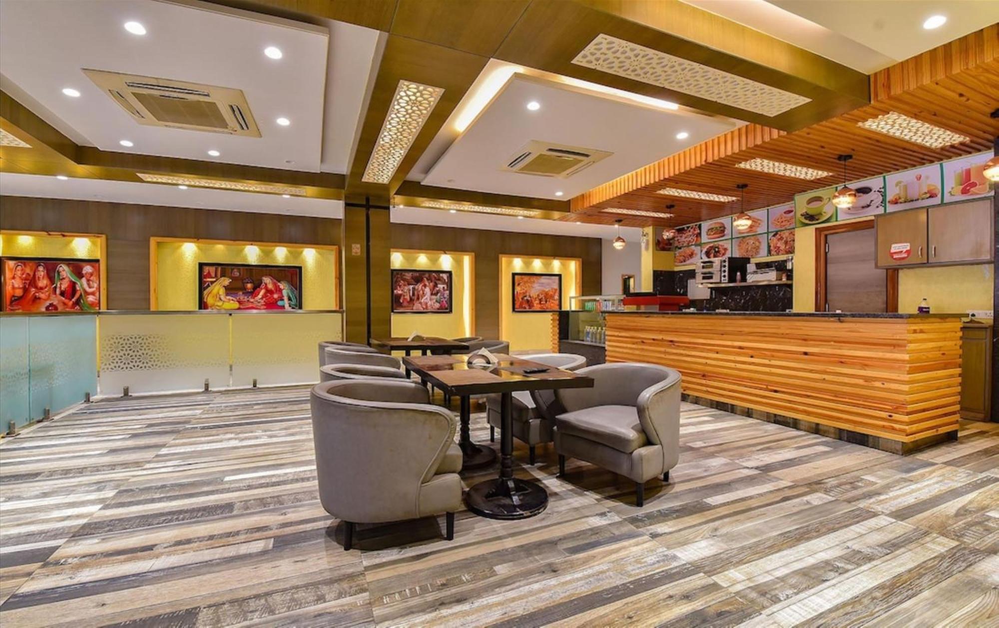 Wind Palace Hotel Джайпур Екстериор снимка