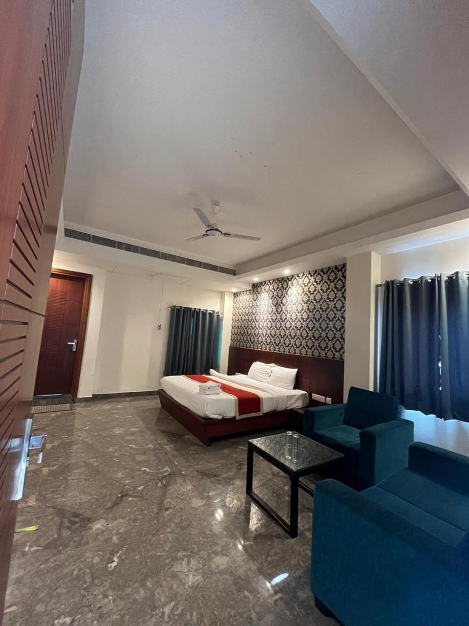 Wind Palace Hotel Джайпур Екстериор снимка